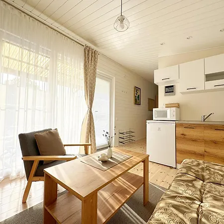 Holiday home Poilsio Namelis Po Juodalksniais Palanga